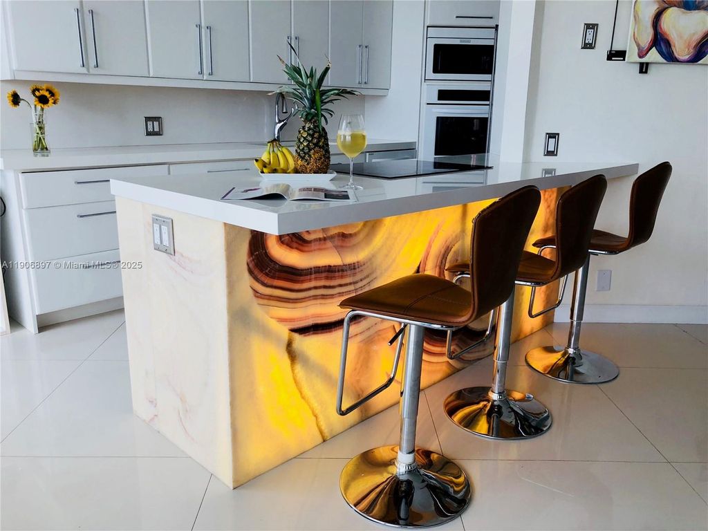 Photo of 3610 Yacht Club Dr #609, Aventura, FL 33180 (MLS # A11906897)