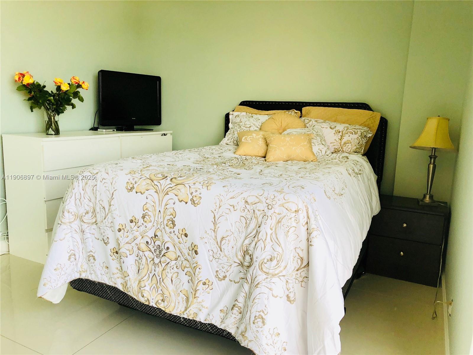 PORTSVIEW @ THE WATERWAYS - Residential Lease