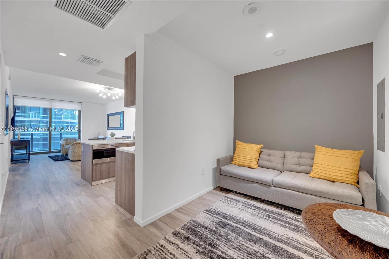 801 SMA RESIDENCES CONDO - Residential Lease