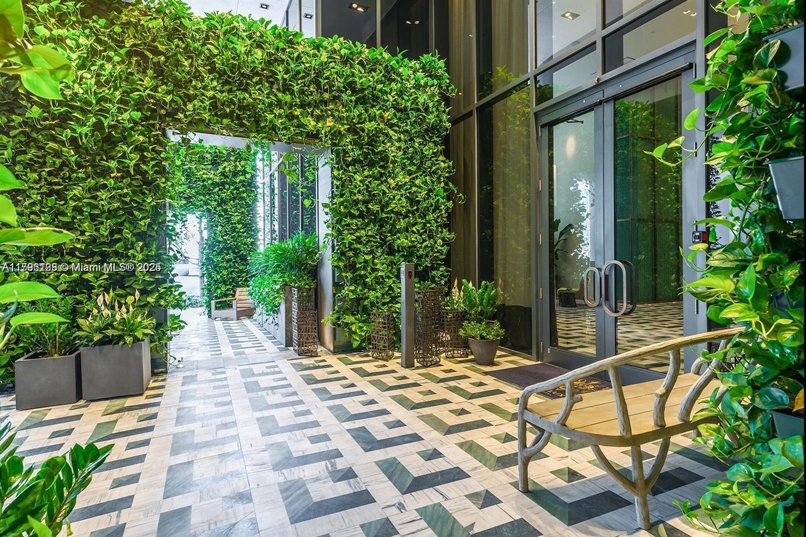 801 SMA RESIDENCES CONDO - Residential Lease