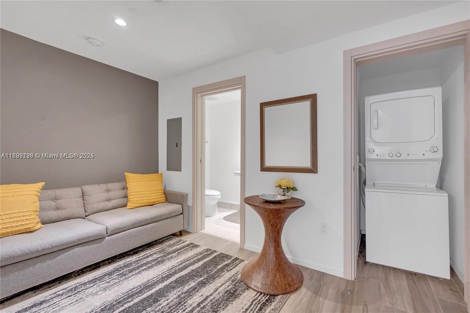 801 SMA RESIDENCES CONDO - Residential Lease