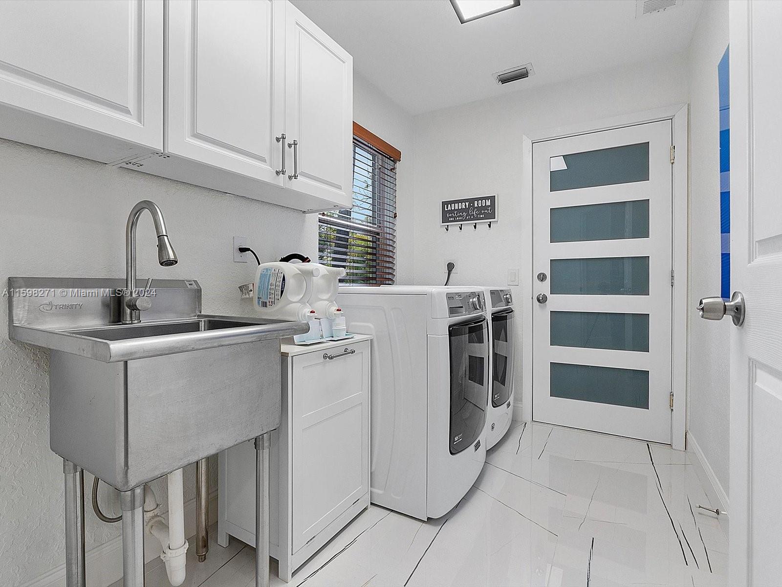Pine Tree Estates - Residential