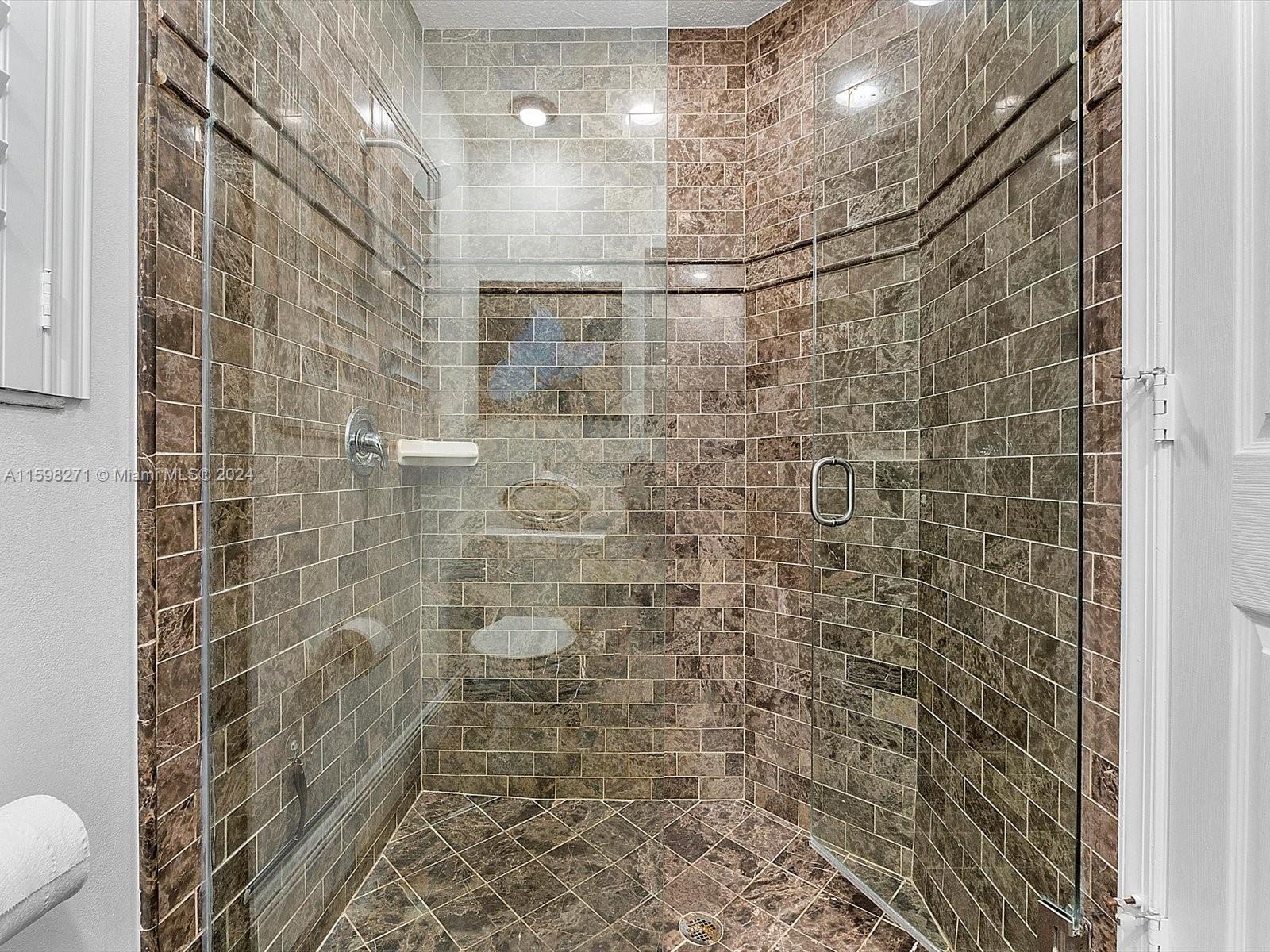 Pine Tree Estates - Residential