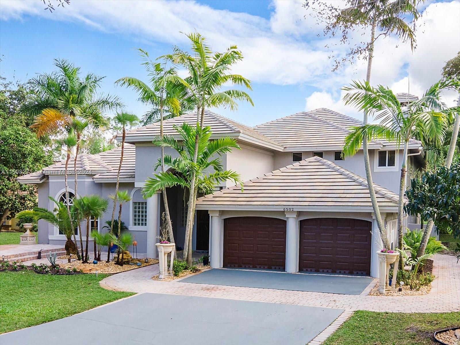 Welcome to this recently remodeled courtyard home nestled in prestigious Pine Tree Estates, a No HOA equestrian community. Bring your RV, boat & toys. The home has a large 3-car garage & additional parking. This gorgeous home features a 12/2021 modern flat-tile roof. Enjoy a leisurely country setting with large yards and your own tropical retreat. Enter into an amazing spacious private courtyard pool area with travertine deck and room to entertain. This home has a modern feel with glass panel stair rails & new fireplace & other updated fixtures.  There are 4 large bedrooms & one of them is a private mother-in-law suite. The large kitchen elegantly anchors the heart of the home. Living areas feature soaring 18-ft ceilings. The spacious loft has a balcony overlooking the pool. "A" schools.