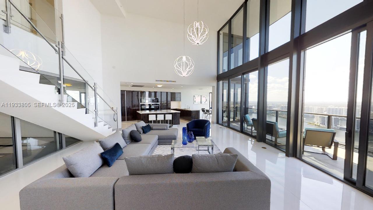 18555 Collins avenue - Residential