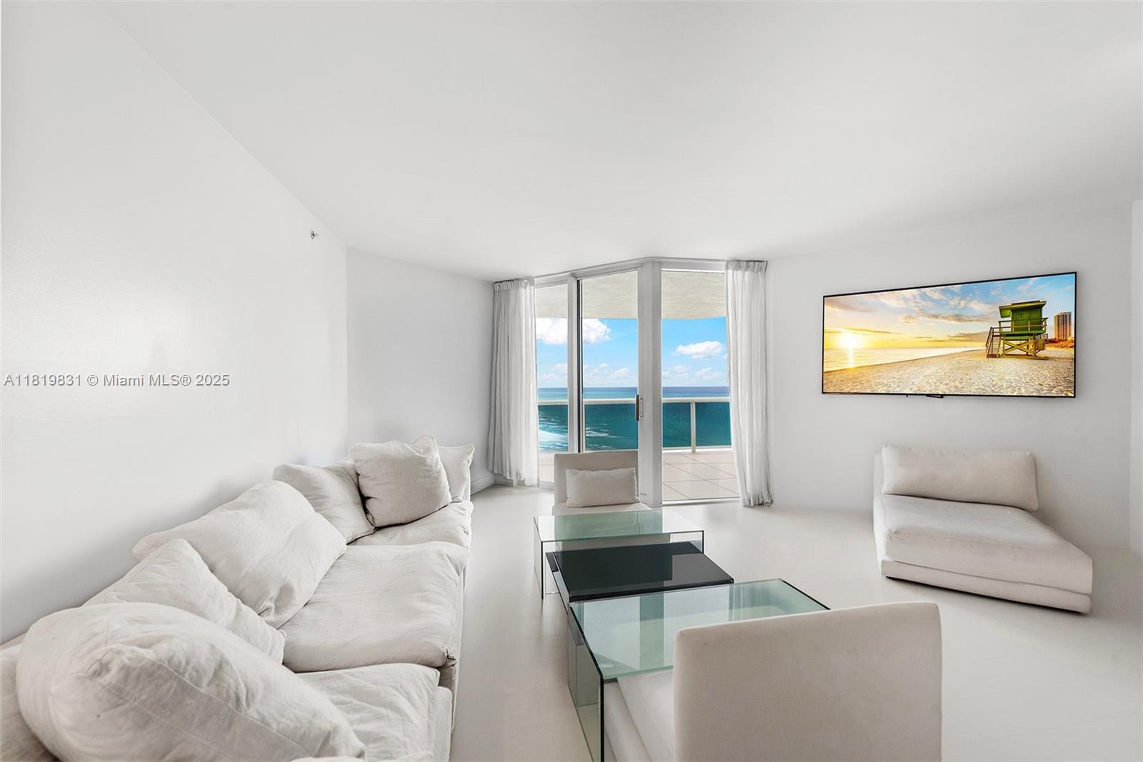 Rental Property at 4779 Collins Ave 3108, Miami Beach, Miami-Dade County, Florida - Bedrooms: 2 
Bathrooms: 2  - $8,500 MO.