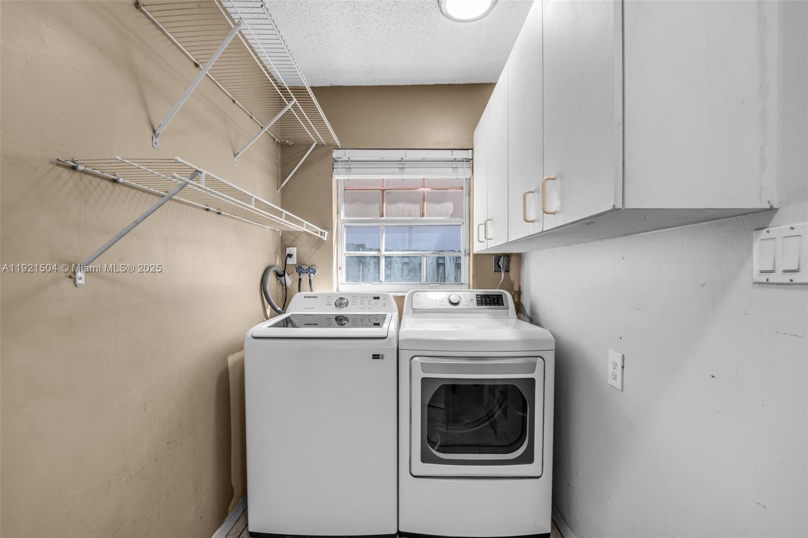 LAKES BY THE BAY SEC 10 - Residential