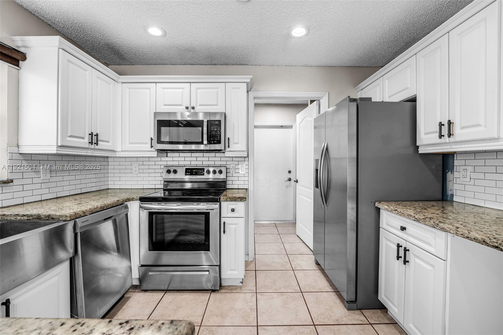 LAKES BY THE BAY SEC 10 - Residential