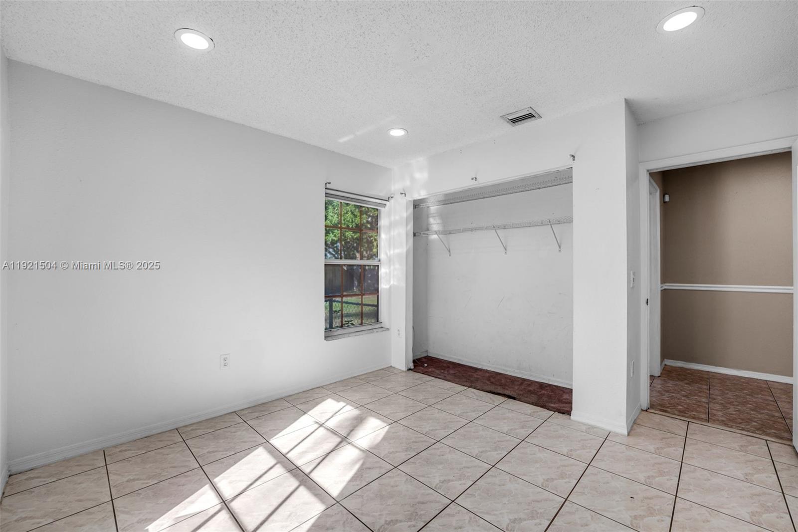 LAKES BY THE BAY SEC 10 - Residential