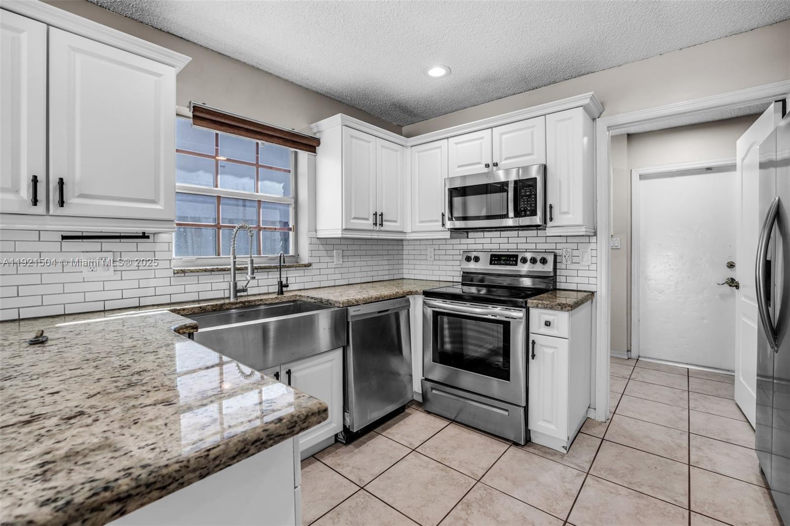 LAKES BY THE BAY SEC 10 - Residential