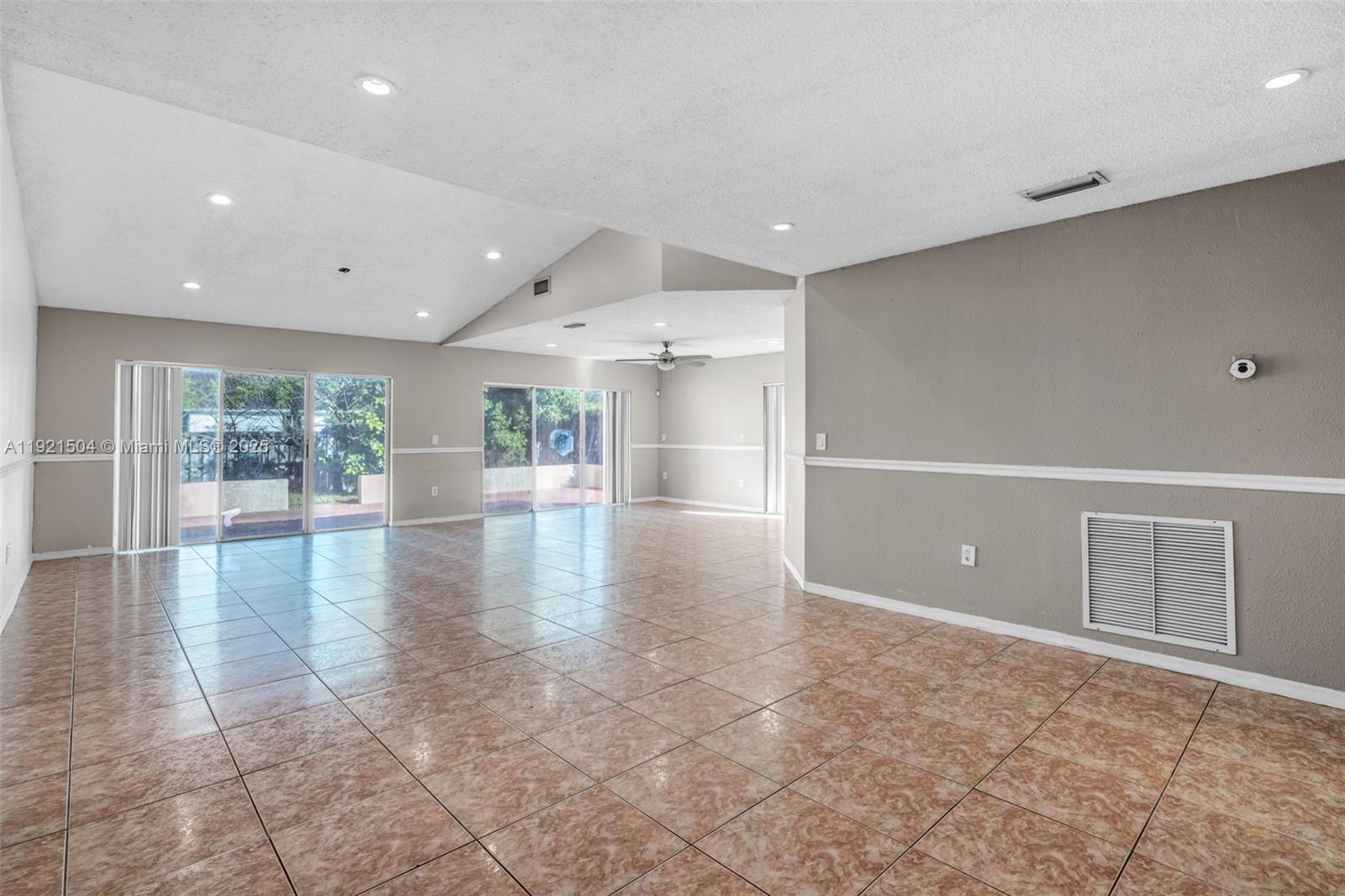 LAKES BY THE BAY SEC 10 - Residential