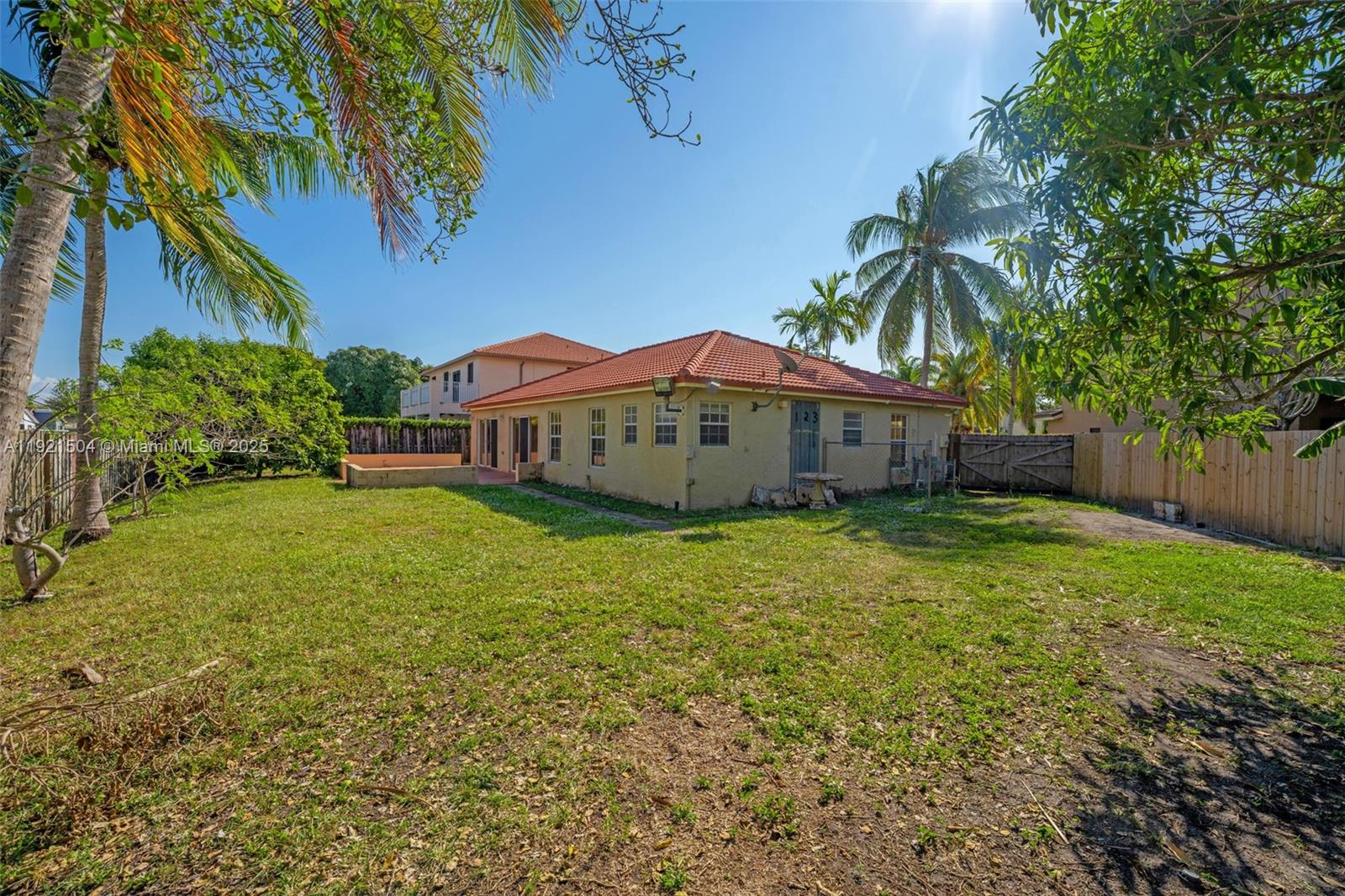 LAKES BY THE BAY SEC 10 - Residential