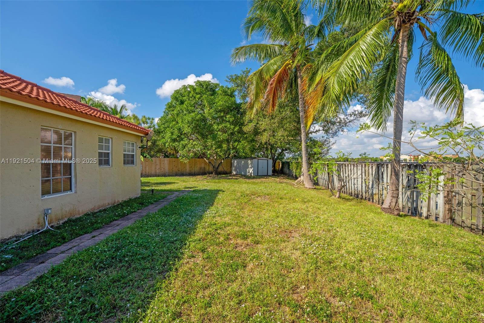 LAKES BY THE BAY SEC 10 - Residential