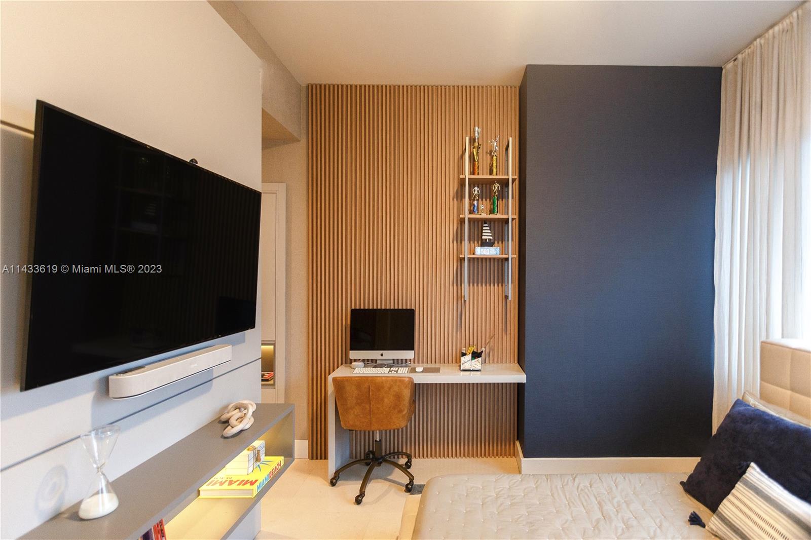 GORLIN AT AQUA CONDO - Residential