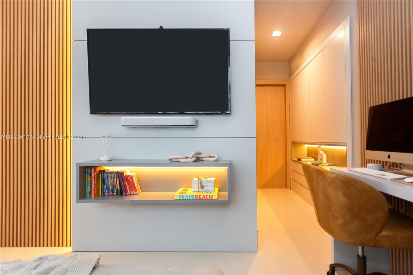 GORLIN AT AQUA CONDO - Residential