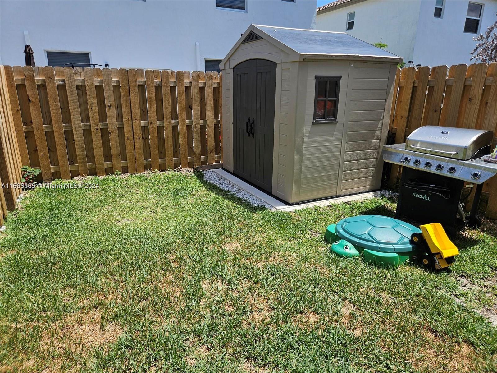 WESTVIEW - Residential Lease