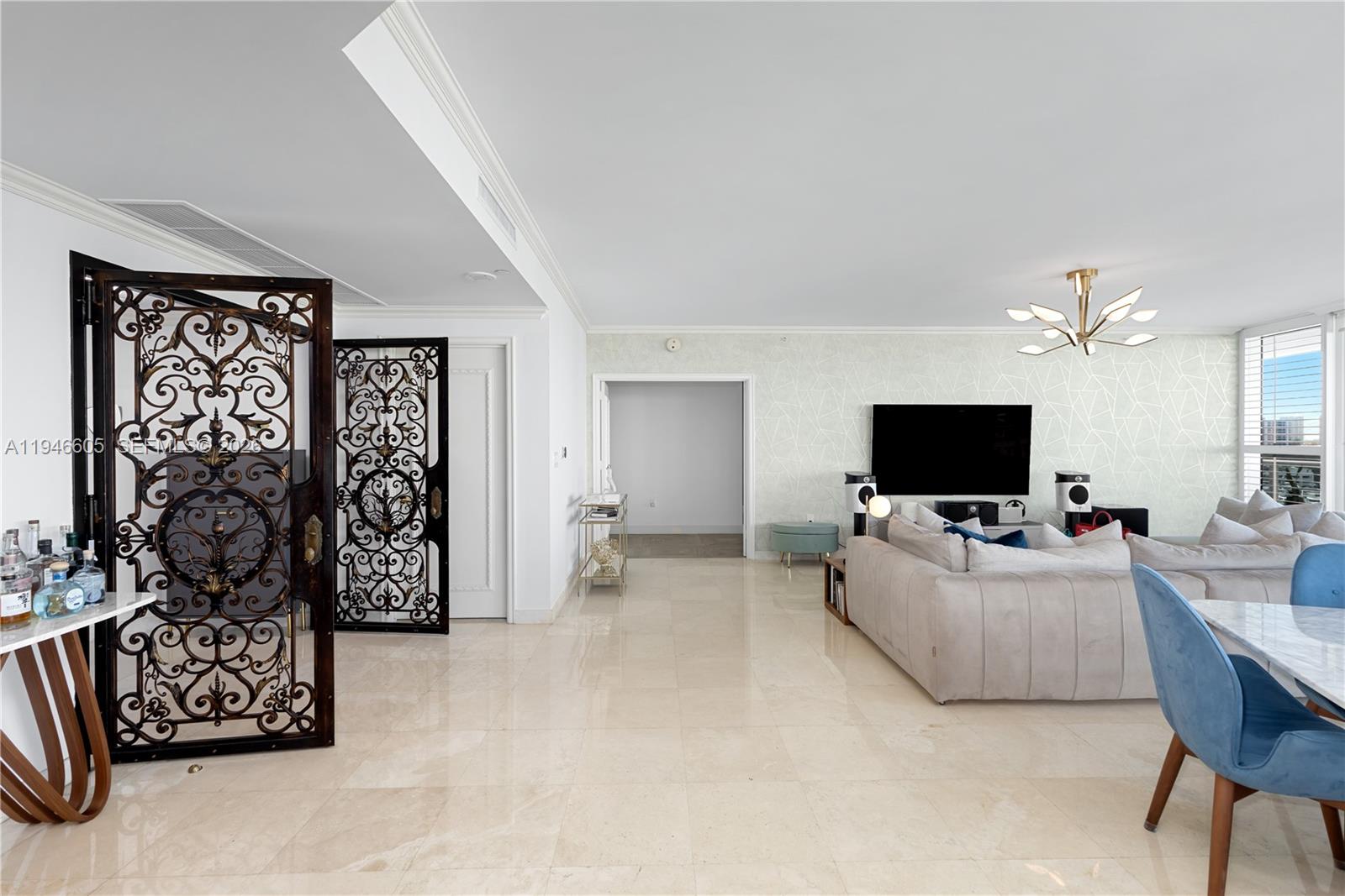 TOWERS OF PORTO VITA-SOUT - Residential