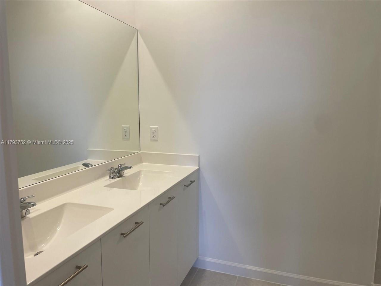 12612 NW 22nd Pl 12612