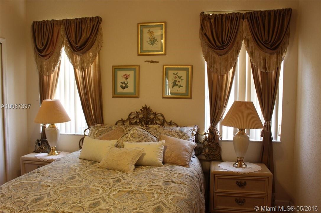 Sunset Lakes One 164-34 B - Residential