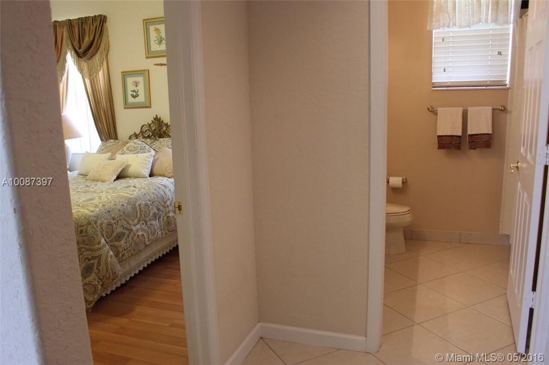 Sunset Lakes One 164-34 B - Residential