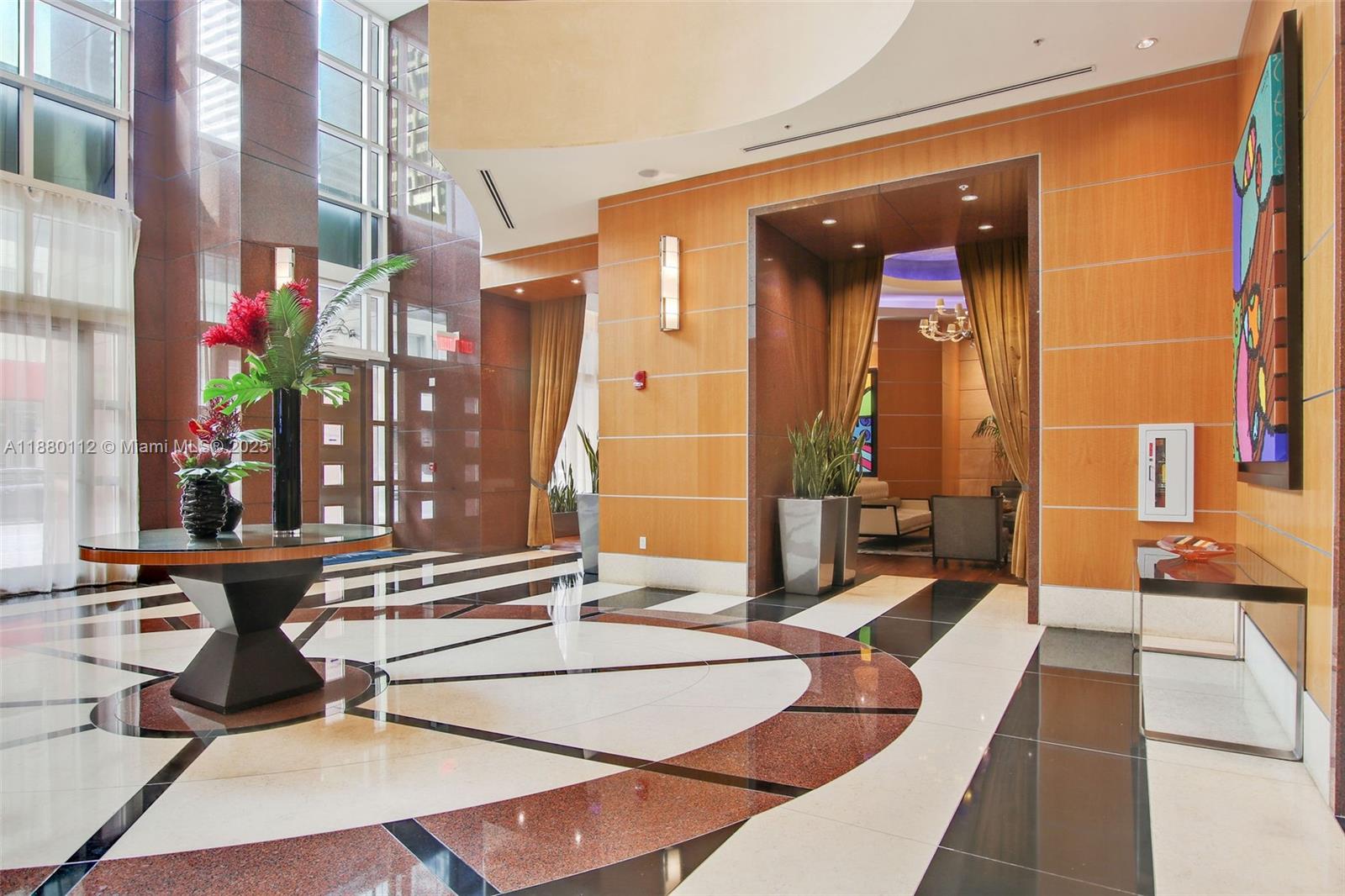 VIZCAYNE NORTH CONDO - Residential