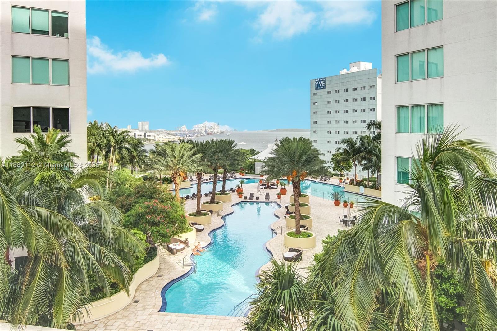 VIZCAYNE NORTH CONDO - Residential