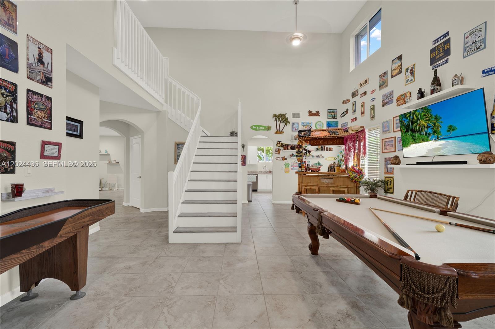 REDLAND REEF - Residential