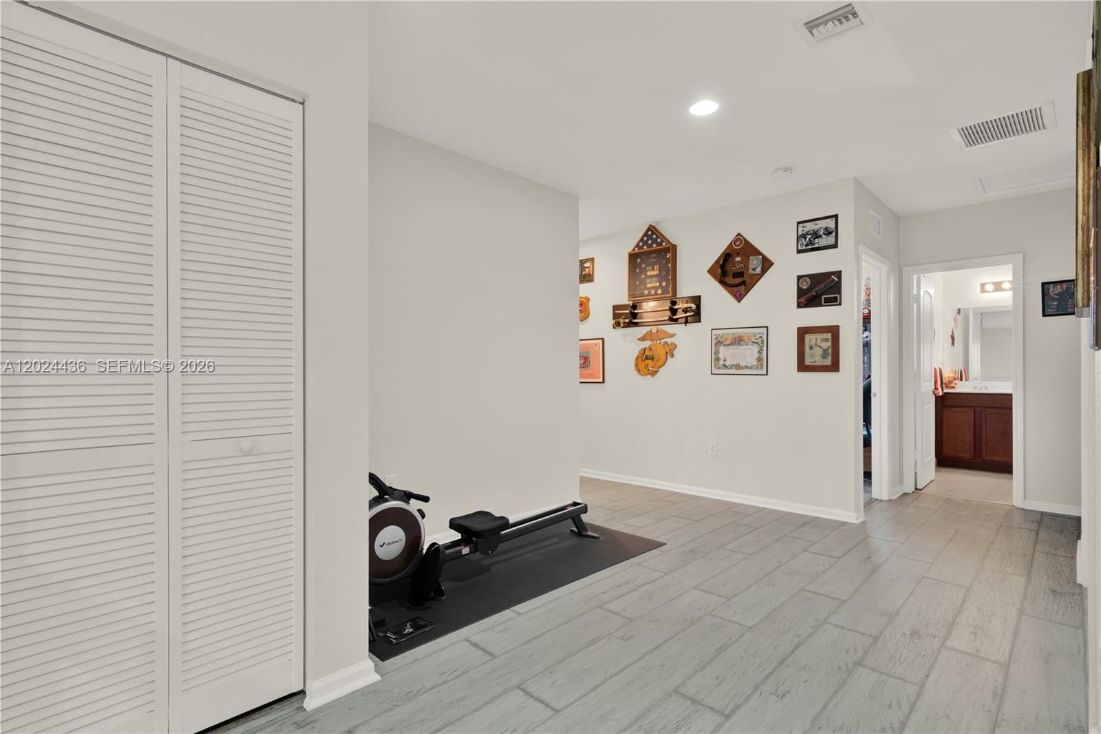 REDLAND REEF - Residential