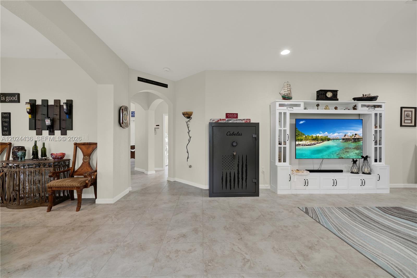 REDLAND REEF - Residential