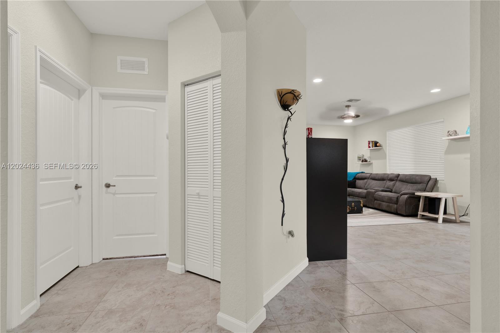 REDLAND REEF - Residential
