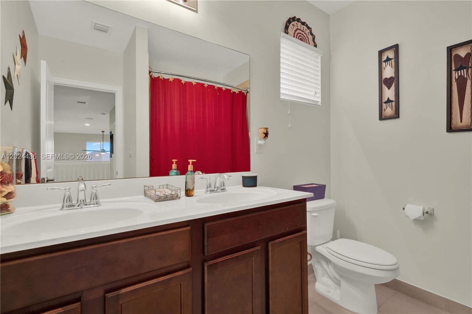 REDLAND REEF - Residential