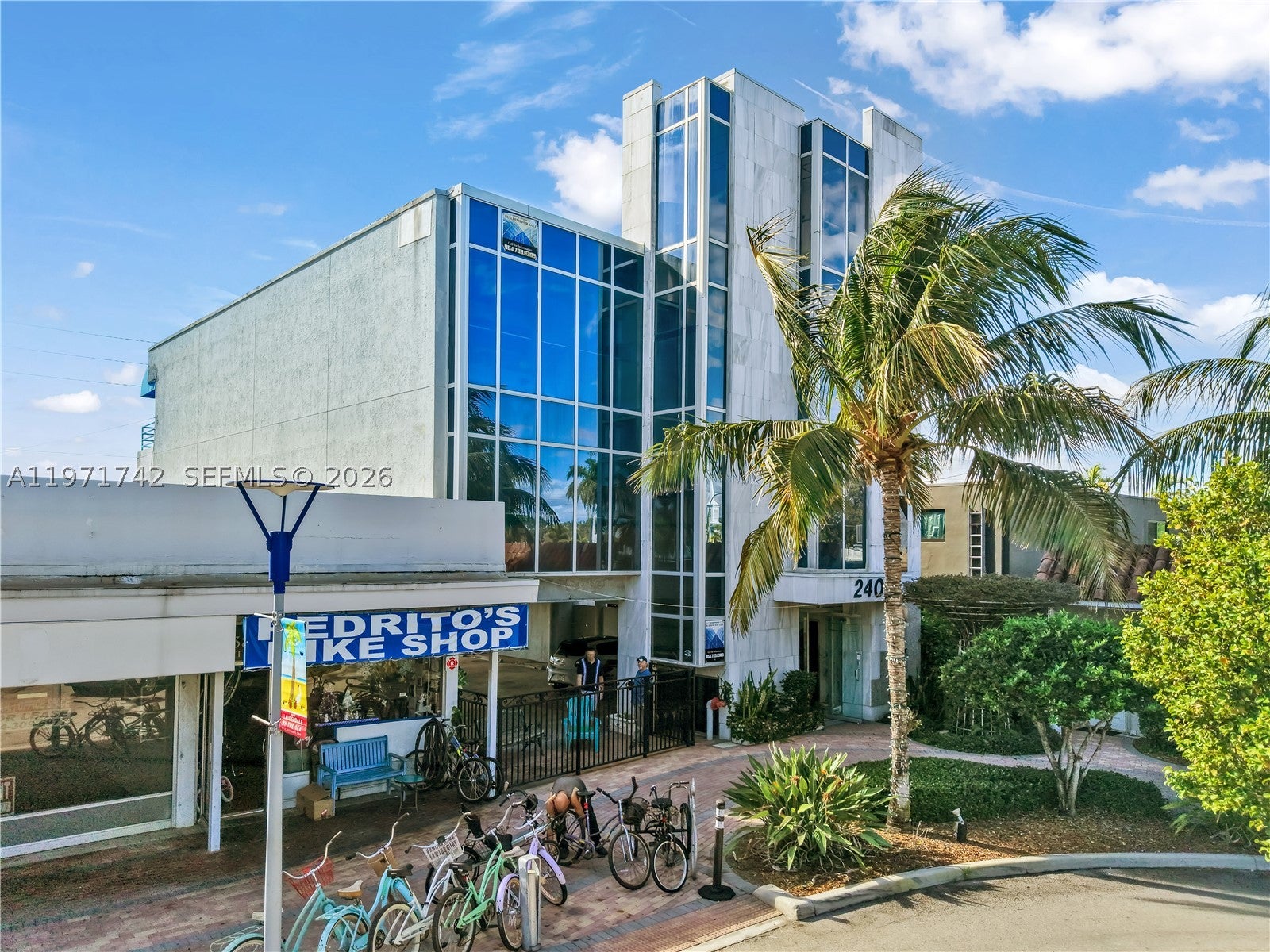 240 Commercial Blvd