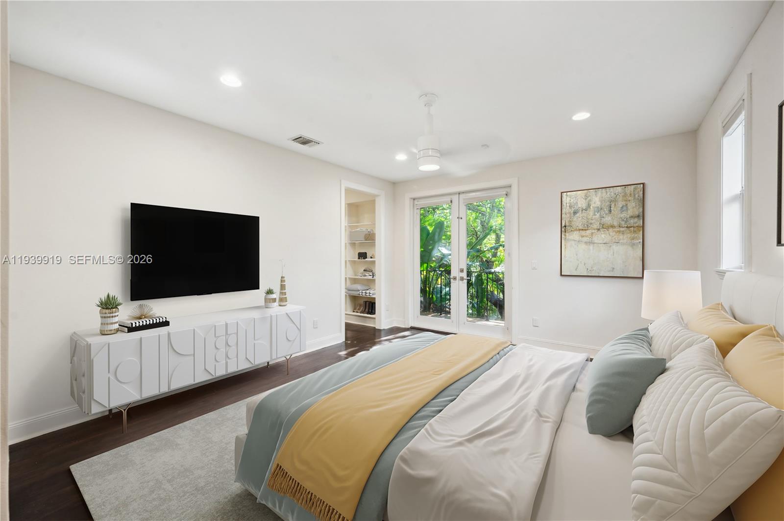 MARTIN SUBURBAN ACRES - Residential