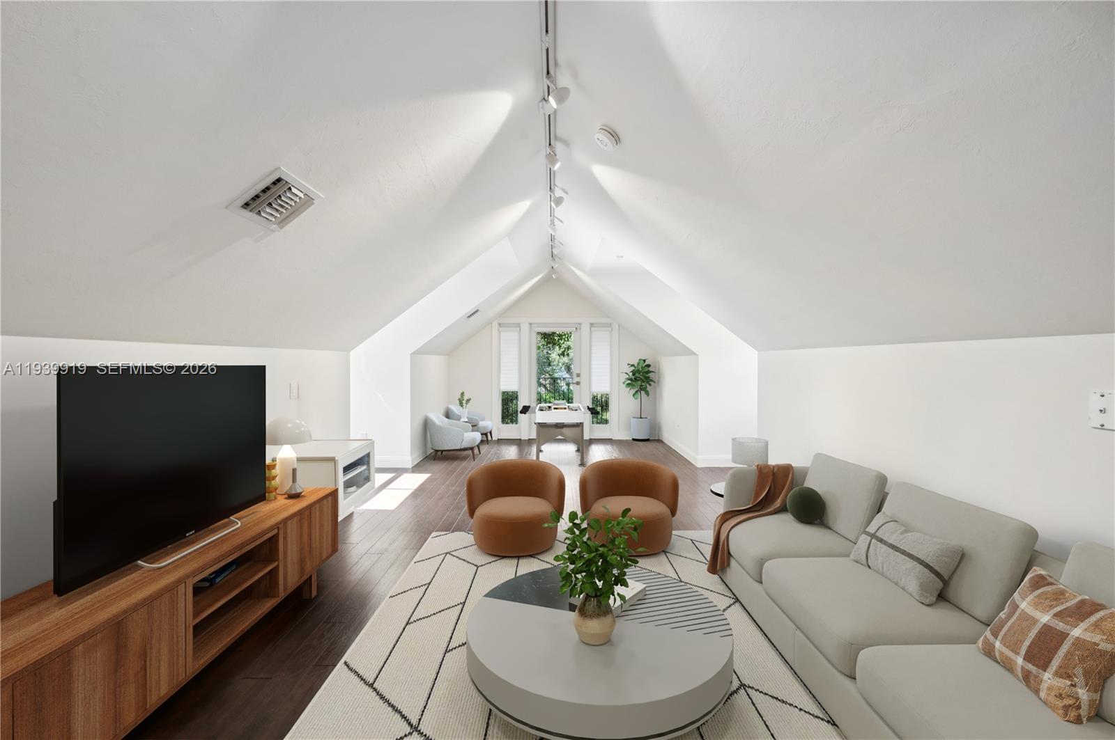 MARTIN SUBURBAN ACRES - Residential