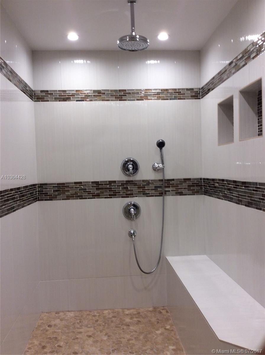 EVERGLADES SUGAR & LAND C - Residential Lease