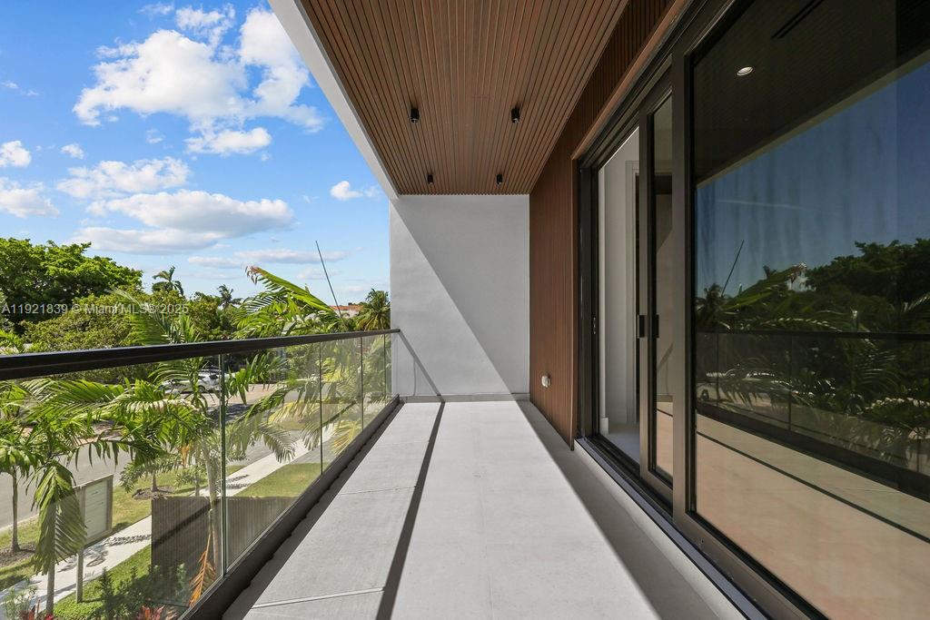 VICTORIA PARK CORR AMEN P - Residential