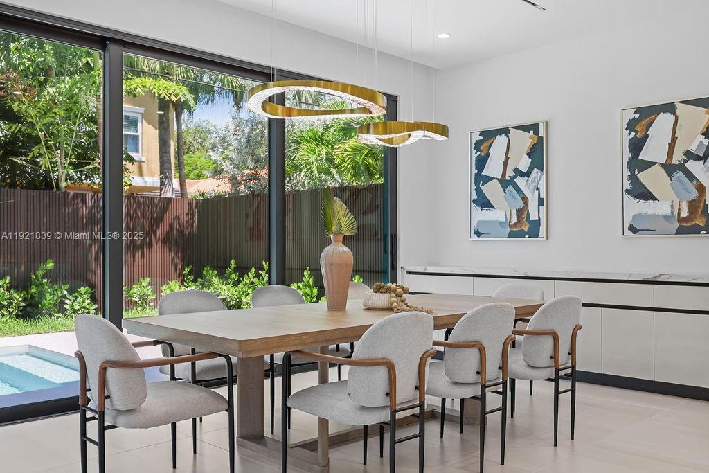 VICTORIA PARK CORR AMEN P - Residential