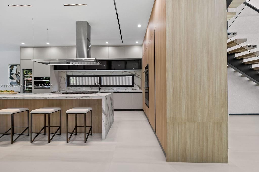 VICTORIA PARK CORR AMEN P - Residential