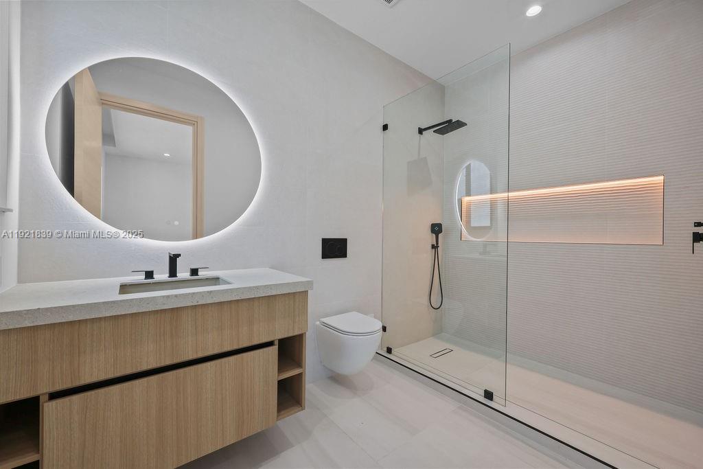 VICTORIA PARK CORR AMEN P - Residential