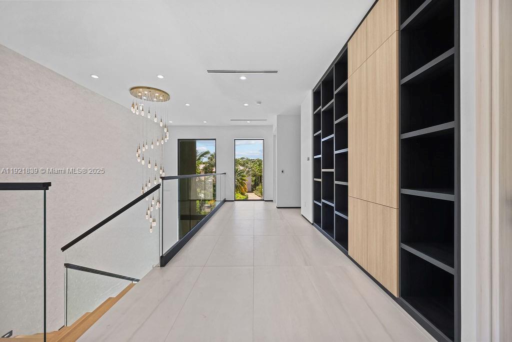 VICTORIA PARK CORR AMEN P - Residential