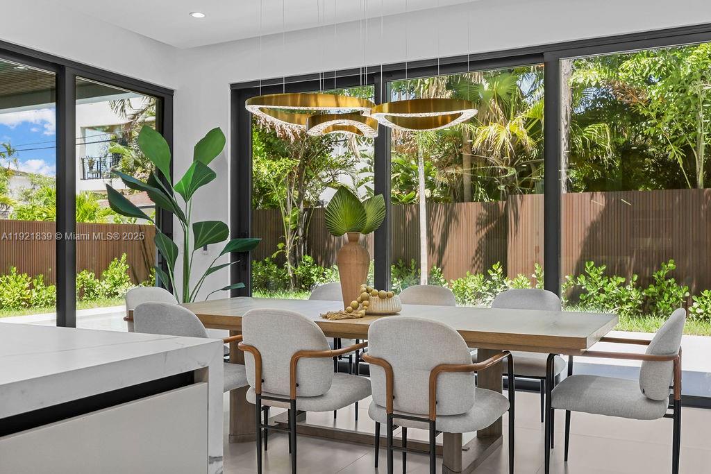 VICTORIA PARK CORR AMEN P - Residential