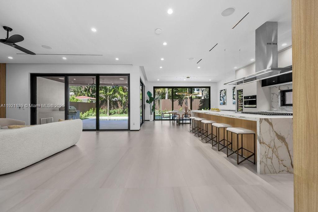 VICTORIA PARK CORR AMEN P - Residential