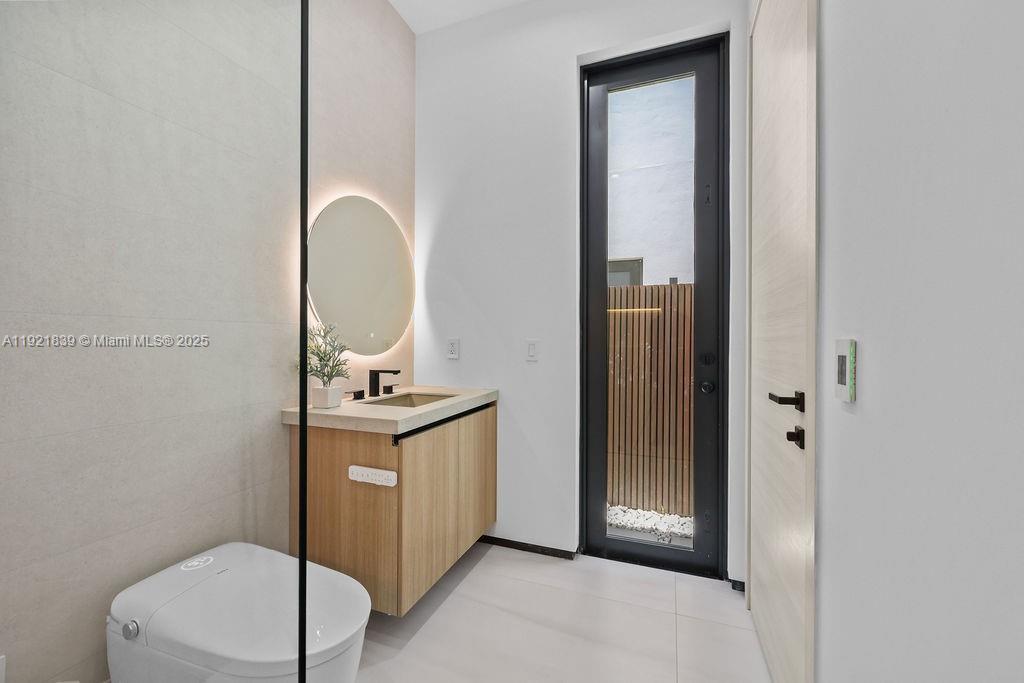 VICTORIA PARK CORR AMEN P - Residential