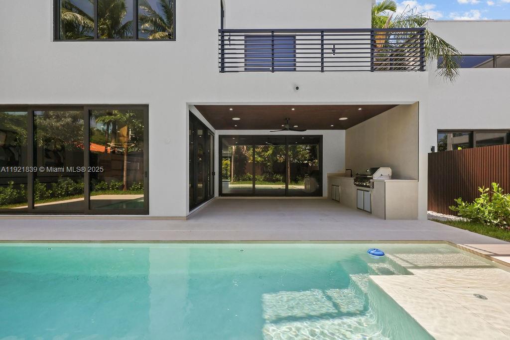 VICTORIA PARK CORR AMEN P - Residential