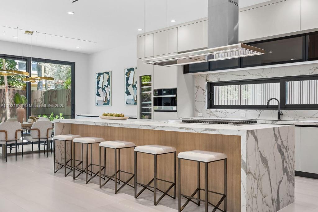 VICTORIA PARK CORR AMEN P - Residential