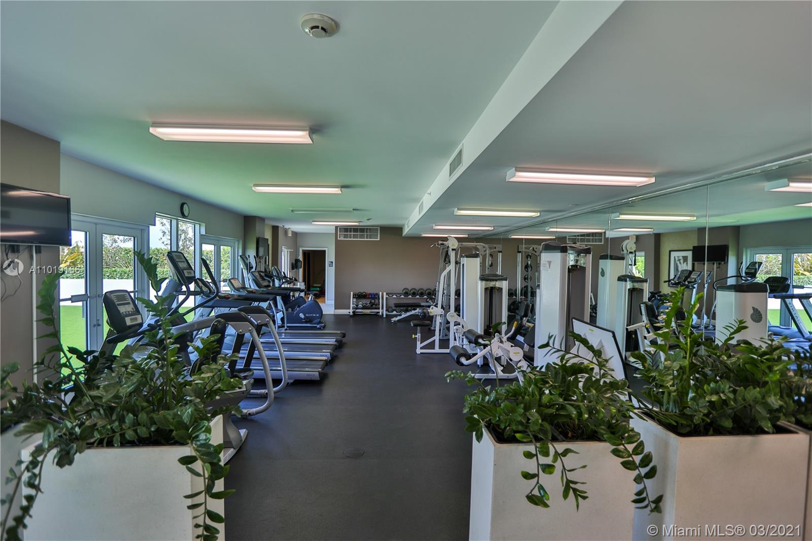 THE ASTON CONDO - Residential Lease