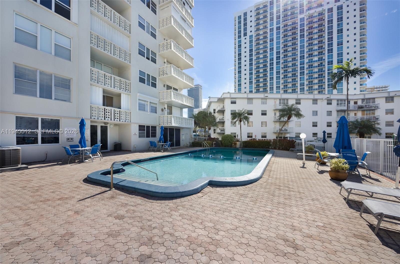 ISLANDS-MARTINIQUE CONDO - Residential