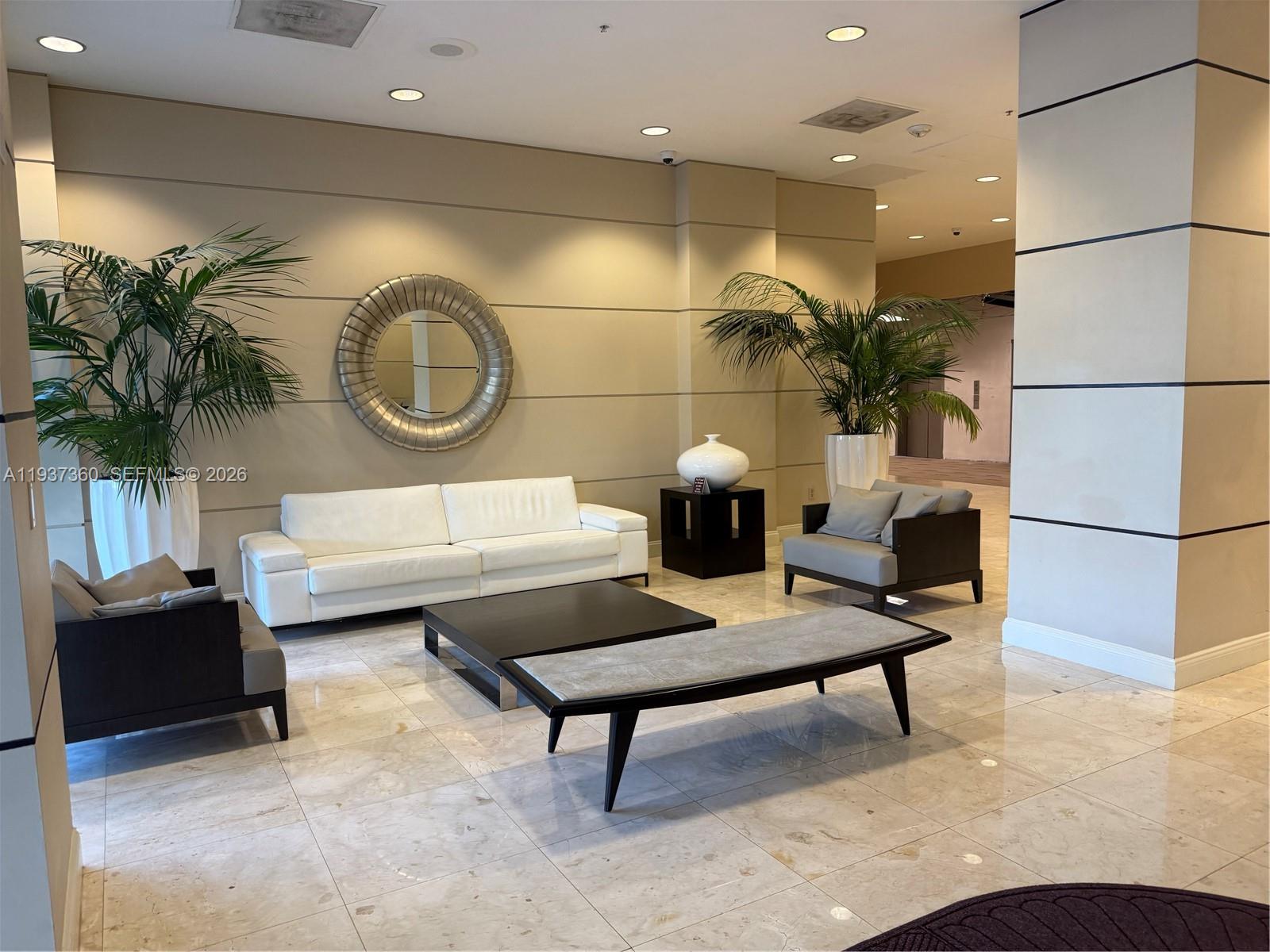 19380 Collins Ave 403