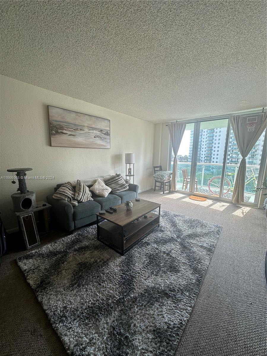 Rental Property at 19380 Collins Ave 614, Sunny Isles Beach, Miami-Dade County, Florida - Bedrooms: 1 
Bathrooms: 1  - $1,850 MO.
