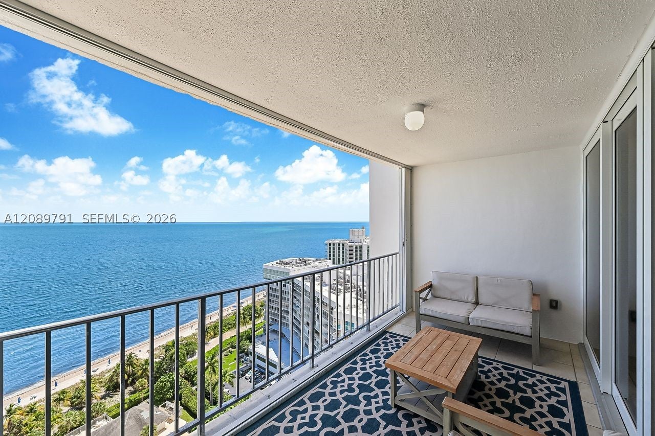 881 Ocean Dr 19C